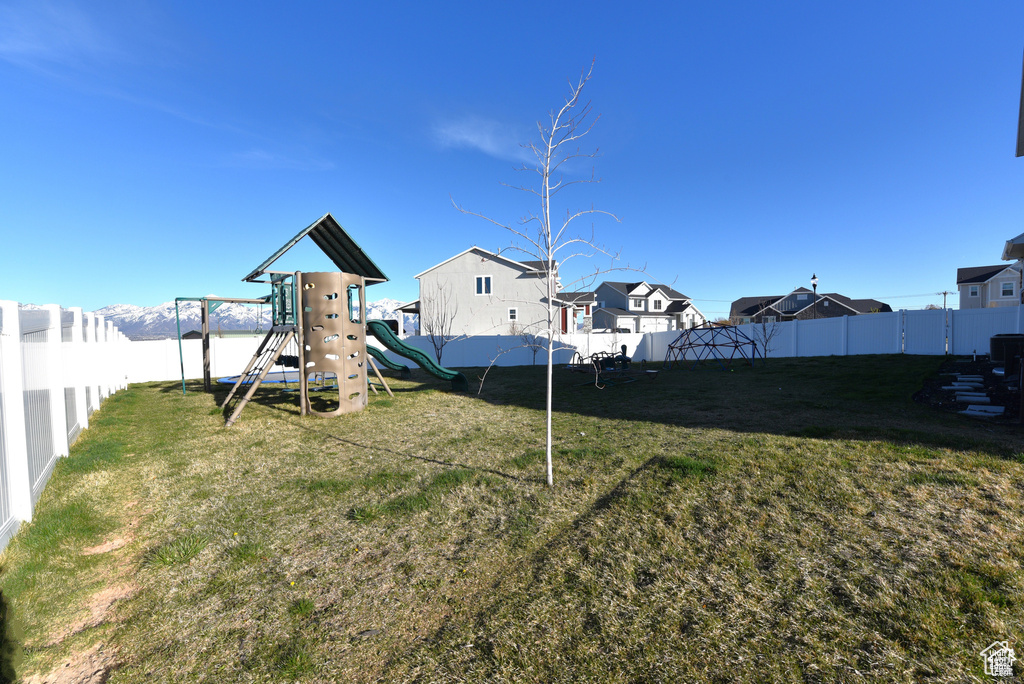 4666 W OLYMPIC WOOD CT West Jordan, UT 84084