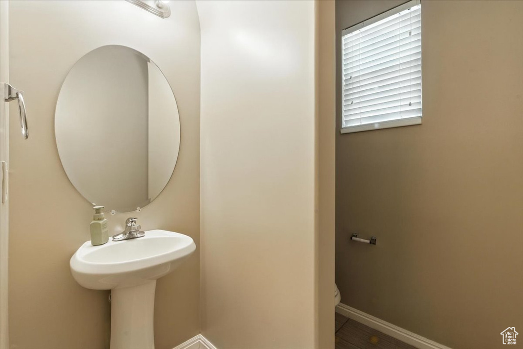 729 N BUCKINGHAM DR North Salt Lake, UT 84054