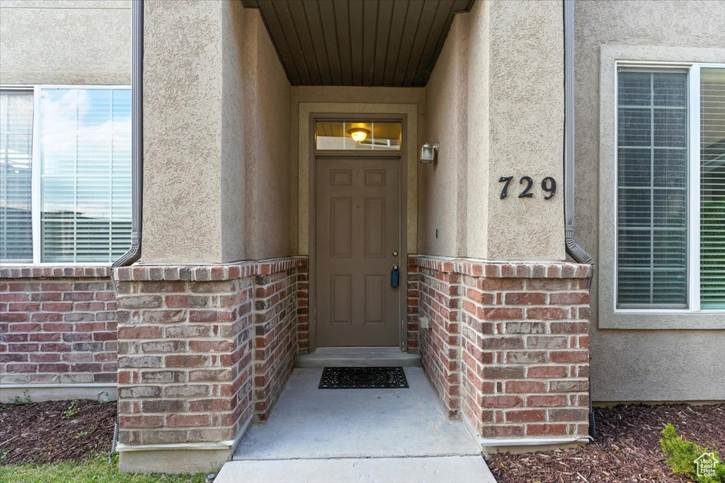 729 N BUCKINGHAM DR North Salt Lake, UT 84054