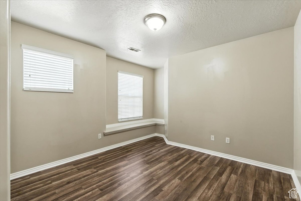 729 N BUCKINGHAM DR North Salt Lake, UT 84054