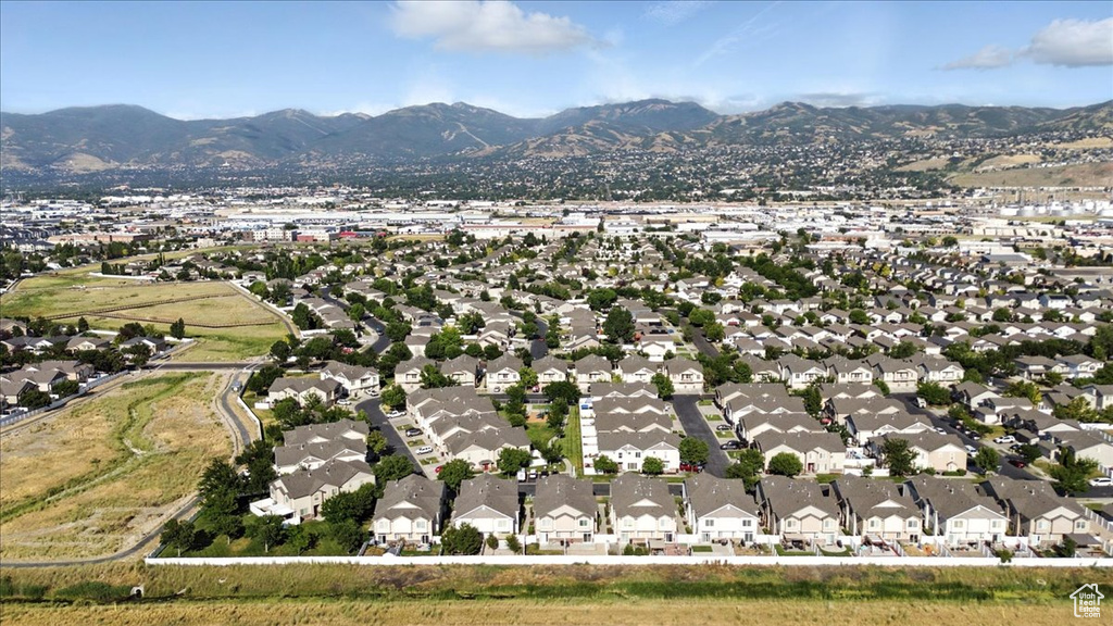729 N BUCKINGHAM DR North Salt Lake, UT 84054