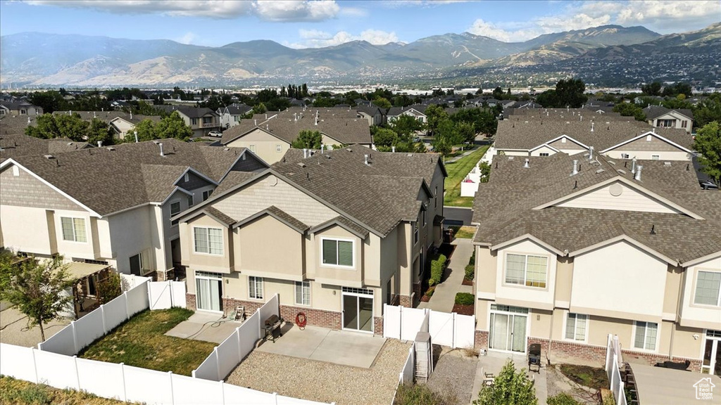 729 N BUCKINGHAM DR North Salt Lake, UT 84054