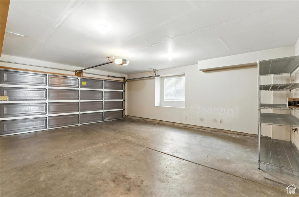 729 N BUCKINGHAM DR North Salt Lake, UT 84054