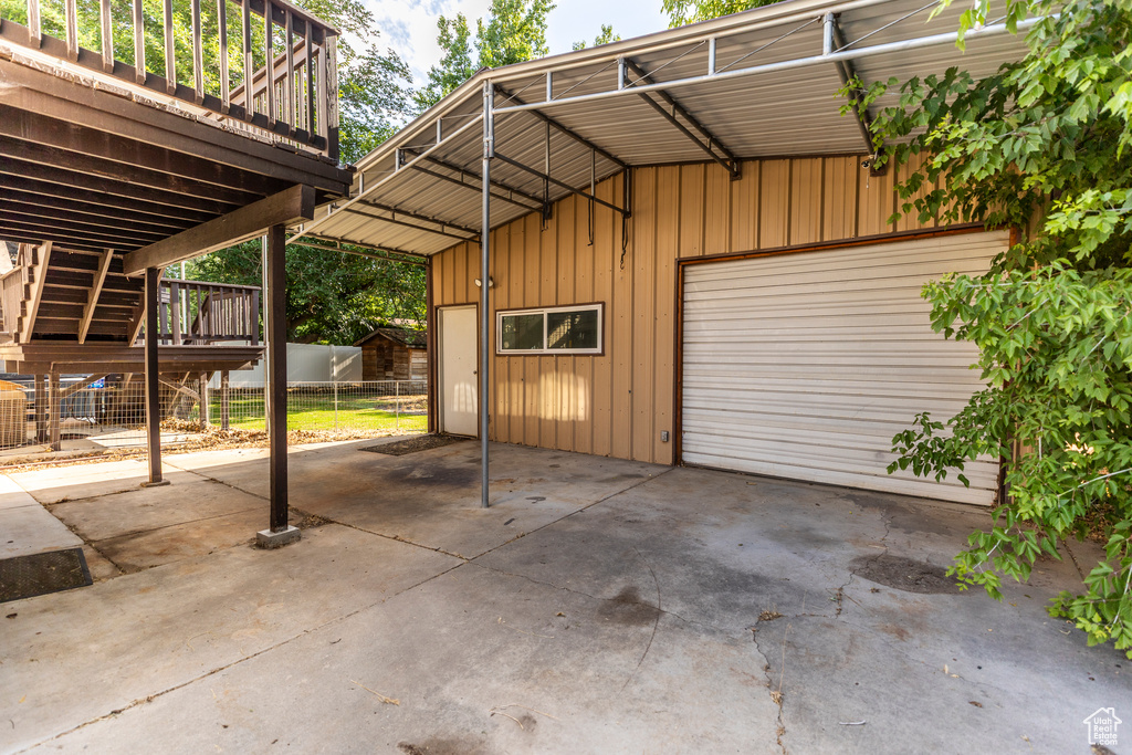 Garage featuring a garage