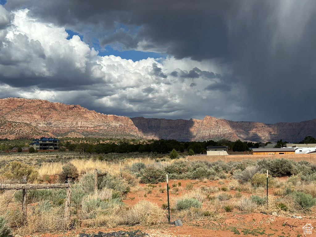 1192  RED SAGE DR Apple Valley, UT 84737