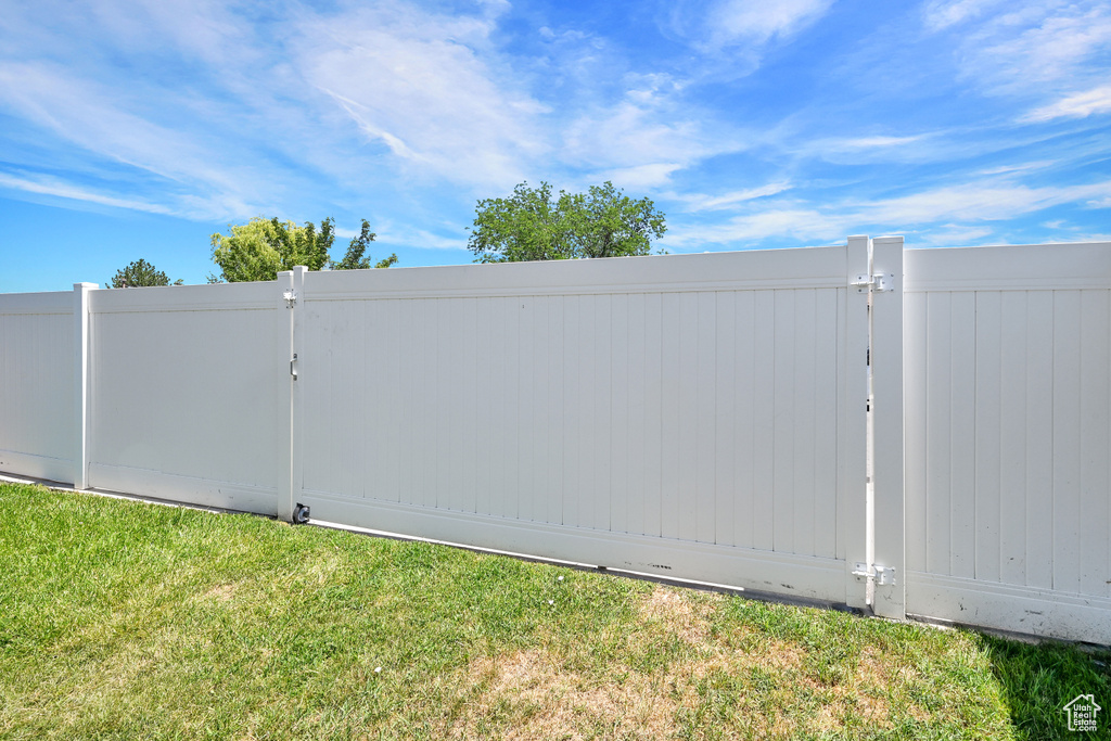 2743 W 7460 S West Jordan, UT 84084