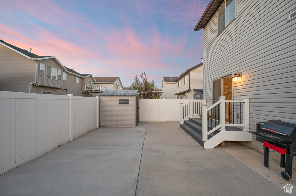 986 W FARNHAM DR North Salt Lake, UT 84054