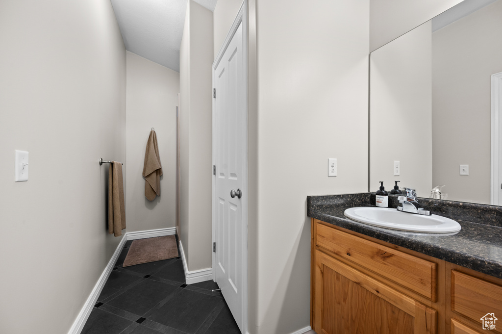 986 W FARNHAM DR North Salt Lake, UT 84054