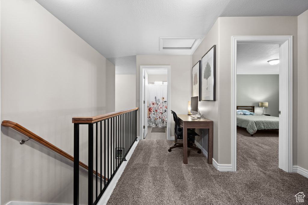 986 W FARNHAM DR North Salt Lake, UT 84054