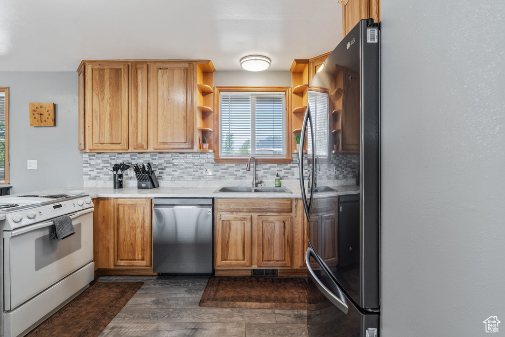 5160 S LEPRECHAUN LN Kearns, UT 84118