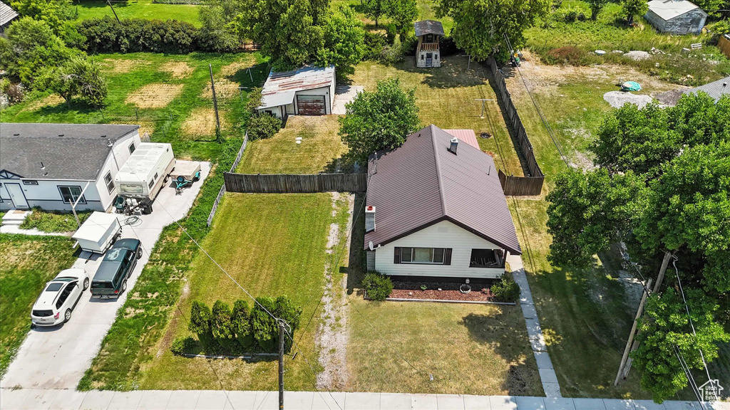 Aerial view of property and surrounding area