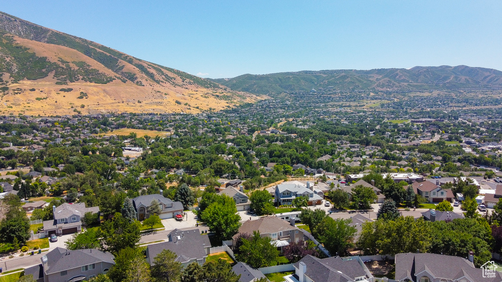 12238 S NICKLAUS RD Sandy, UT 84092