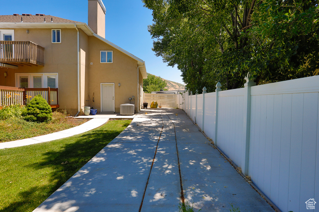 12238 S NICKLAUS RD Sandy, UT 84092