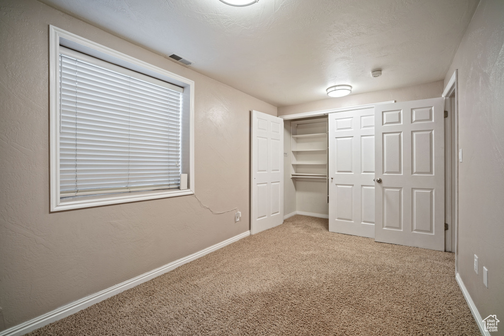 967 E EAGLEWOOD DR North Salt Lake, UT 84054