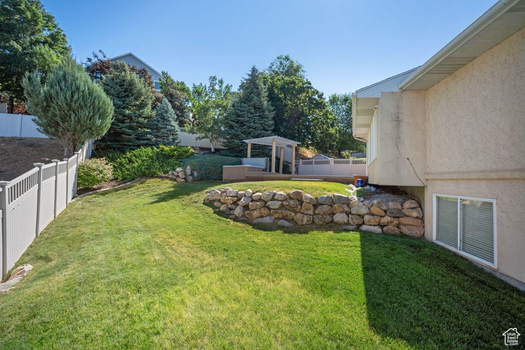 967 E EAGLEWOOD DR North Salt Lake, UT 84054
