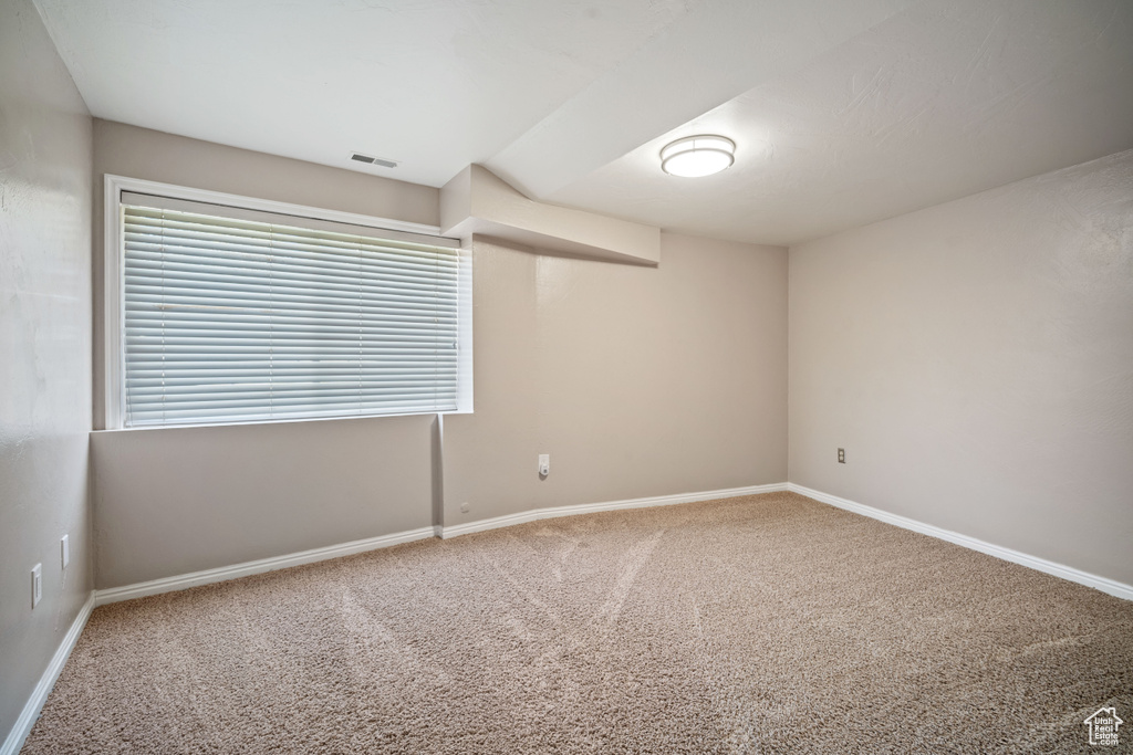 967 E EAGLEWOOD DR North Salt Lake, UT 84054