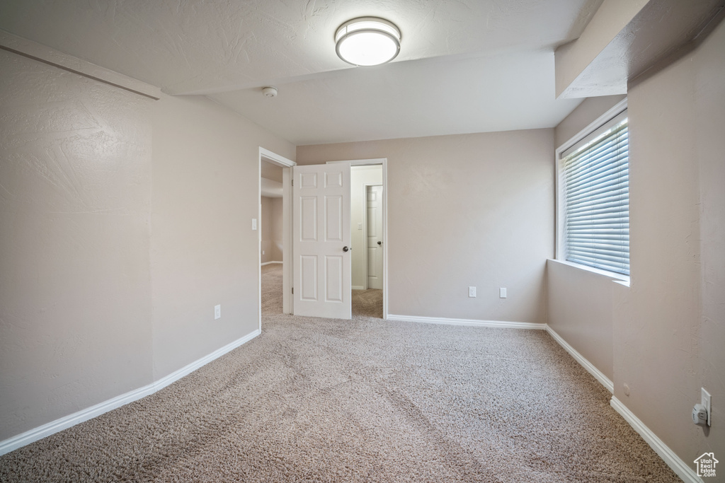 967 E EAGLEWOOD DR North Salt Lake, UT 84054