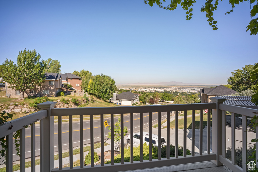967 E EAGLEWOOD DR North Salt Lake, UT 84054