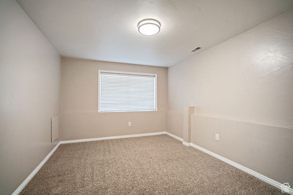 967 E EAGLEWOOD DR North Salt Lake, UT 84054