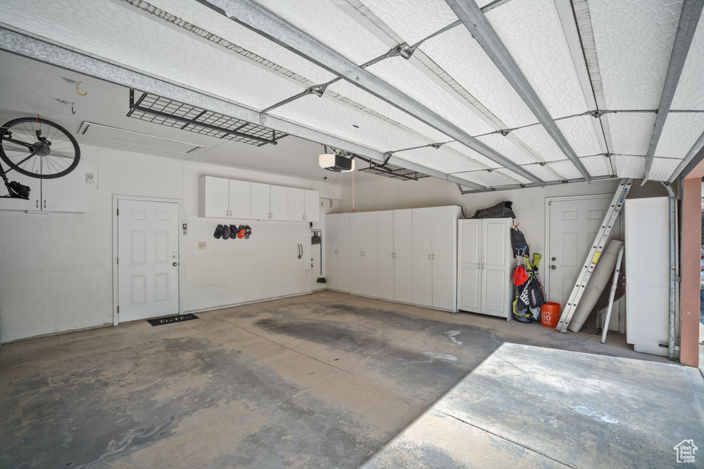 967 E EAGLEWOOD DR North Salt Lake, UT 84054