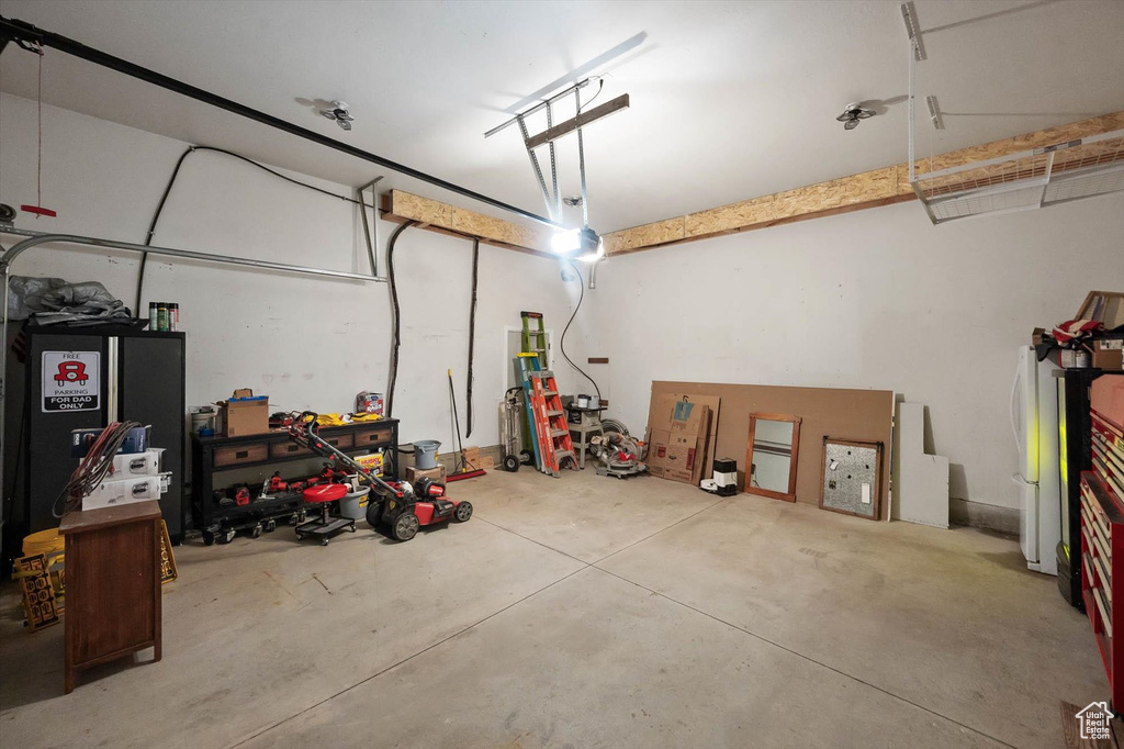 8817 E MOUNTAIN VALLEY DR Huntsville, UT 84317