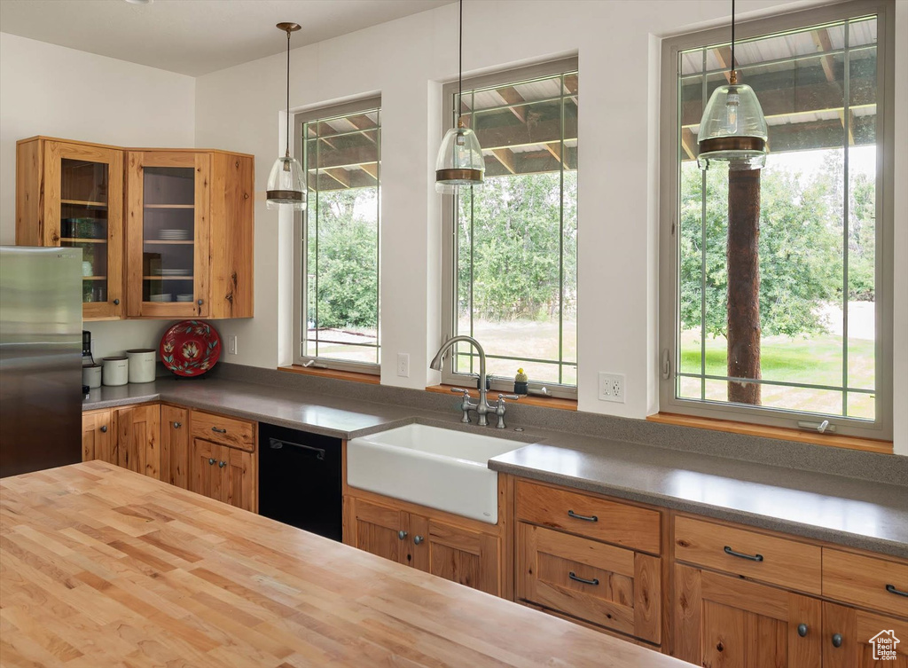 8817 E MOUNTAIN VALLEY DR Huntsville, UT 84317