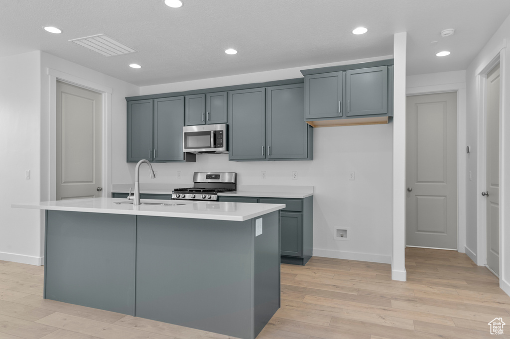 575 N BUFFALO GRASS LN Lindon, UT 84042