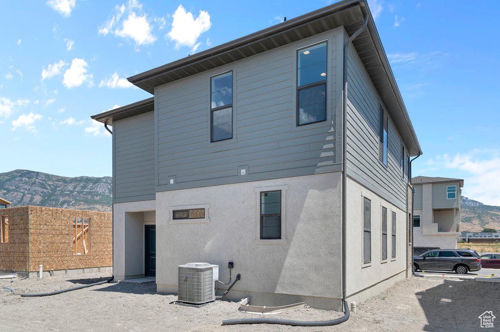 575 N BUFFALO GRASS LN Lindon, UT 84042