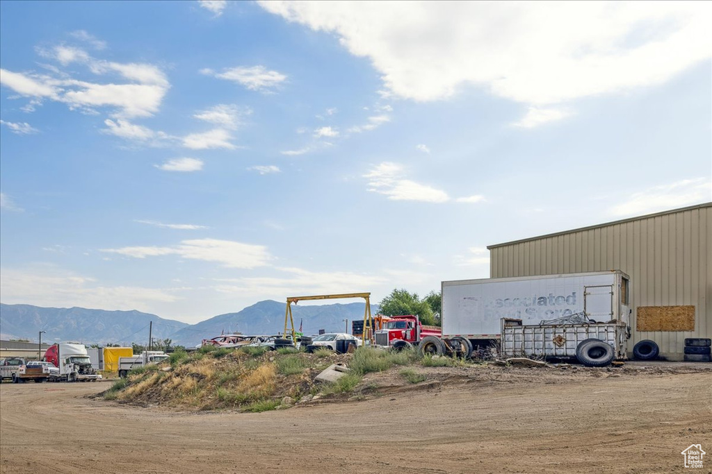 View of yard with a mountain view