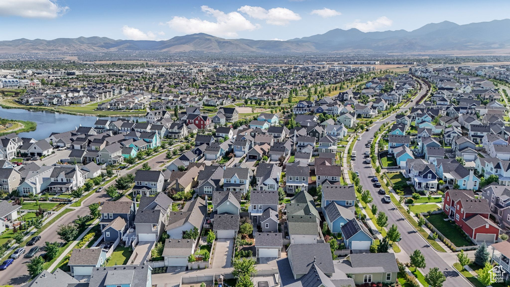 10757 S BEACH COMBER WAY South Jordan, UT 84009