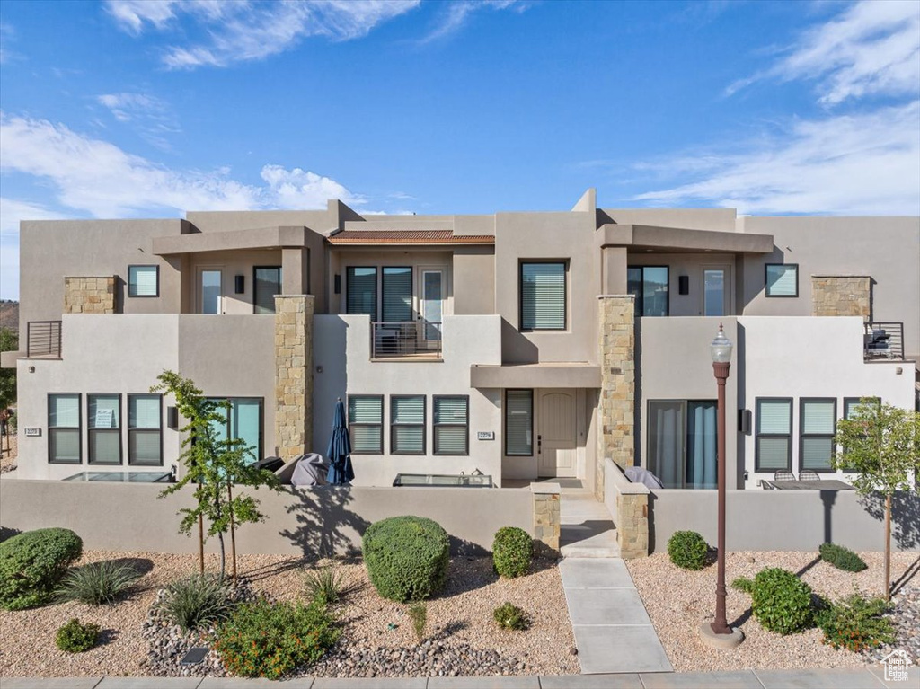 2279 N PARK DR Washington, UT 84780