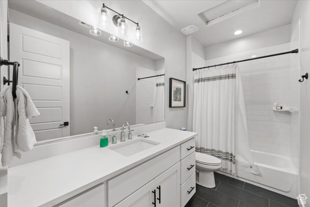 2279 N PARK DR Washington, UT 84780