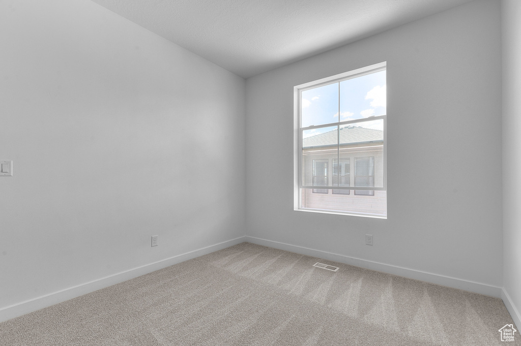 557 N BUFFALO GRASS LN Lindon, UT 84042