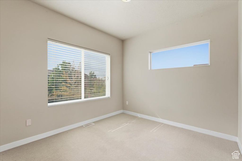 Photo 15 for MLS #2097680 at 1012 W Willow Wind Dr