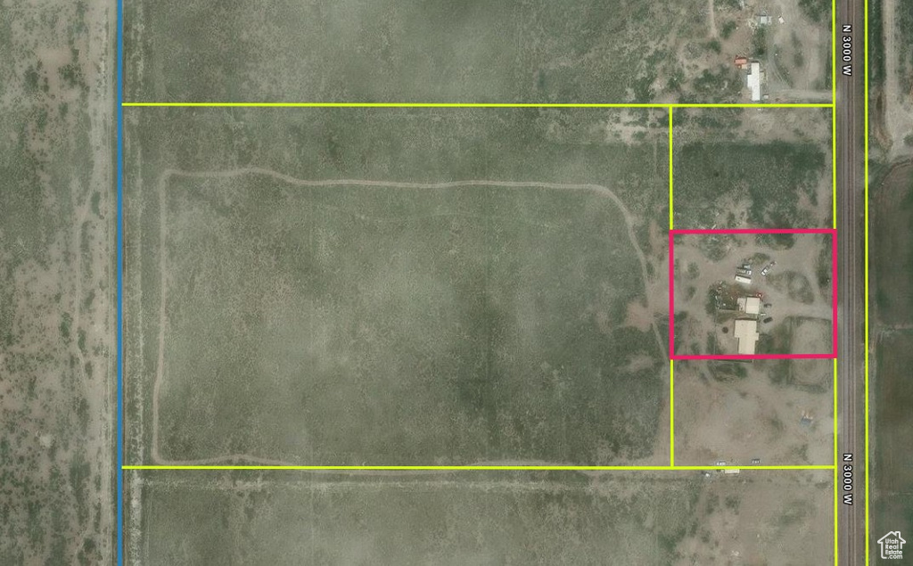 Aerial map of property and surrounding area