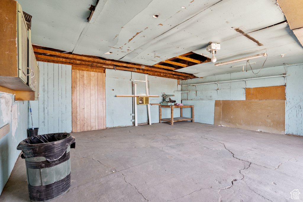 Miscellaneous room featuring concrete floors