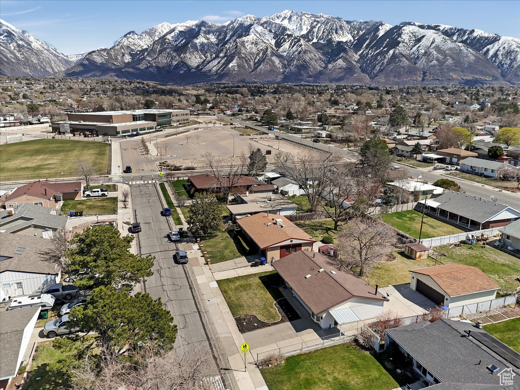 828 E HIBISCUS AVE Sandy, UT 84094