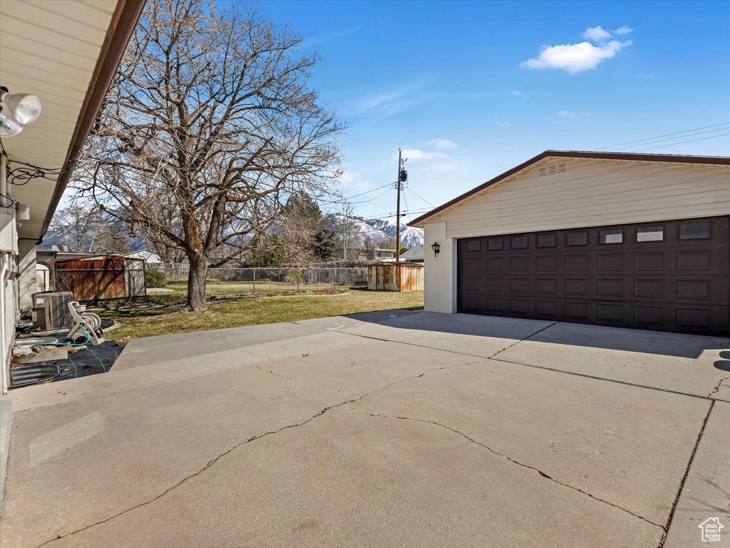 828 E HIBISCUS AVE Sandy, UT 84094
