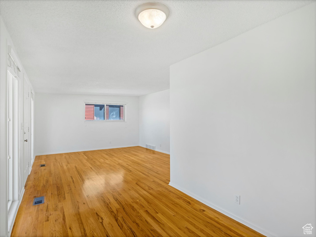 828 E HIBISCUS AVE Sandy, UT 84094