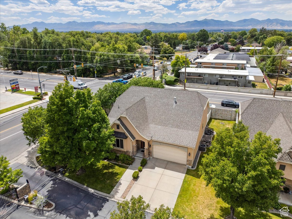 5588 S FARM HILL DR Salt Lake City, UT 84117