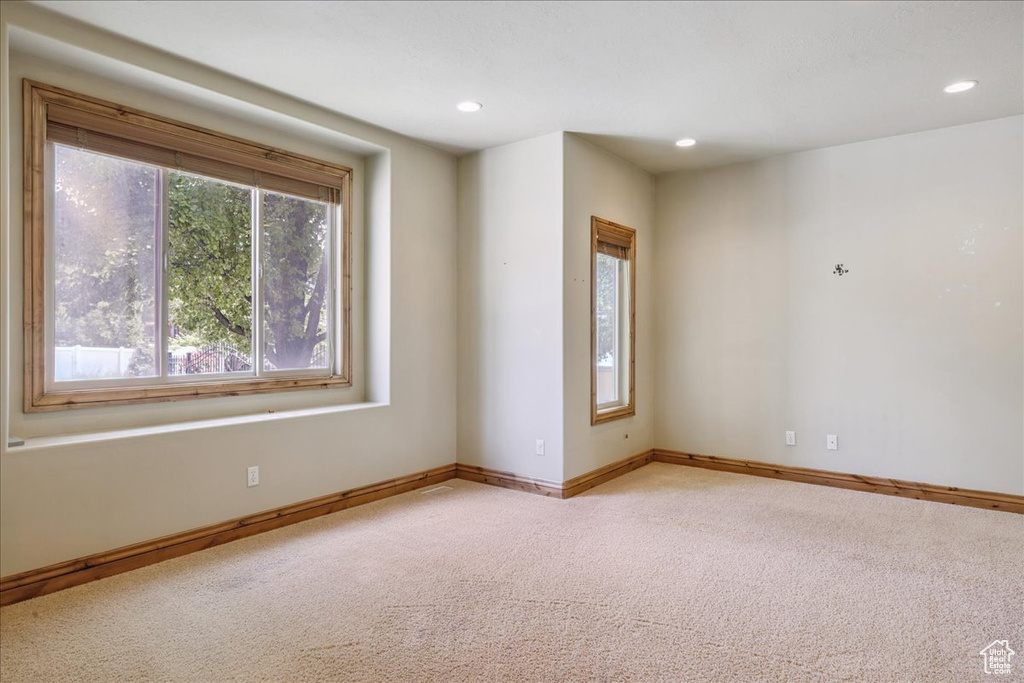 5588 S FARM HILL DR Salt Lake City, UT 84117
