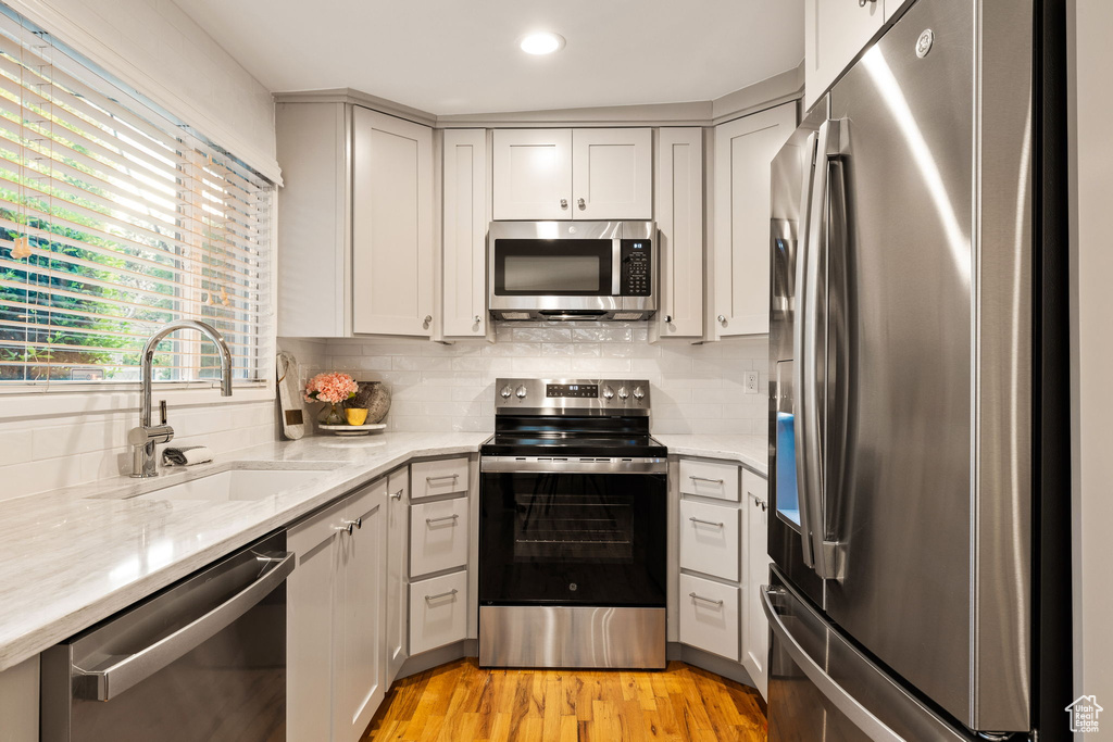 751 E LAKE CIR Millcreek, UT 84106