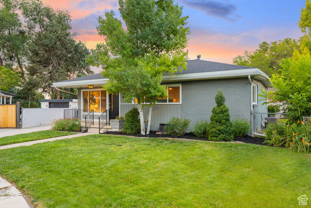 751 E LAKE CIR Millcreek, UT 84106
