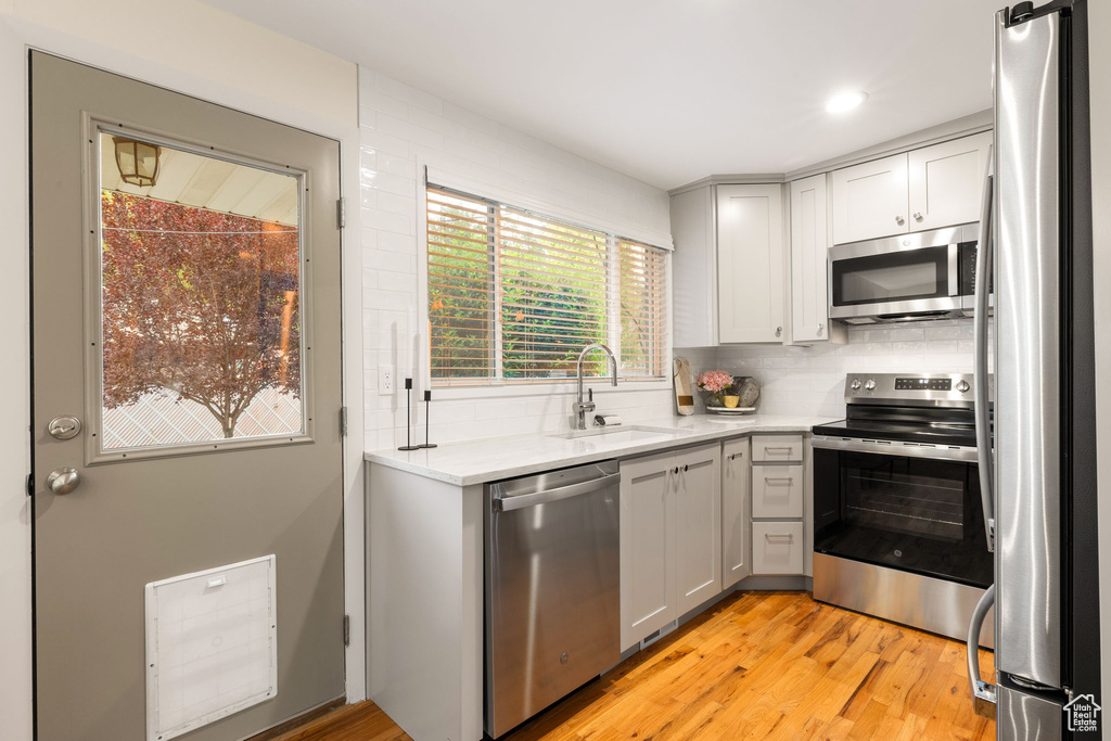 751 E LAKE CIR Millcreek, UT 84106