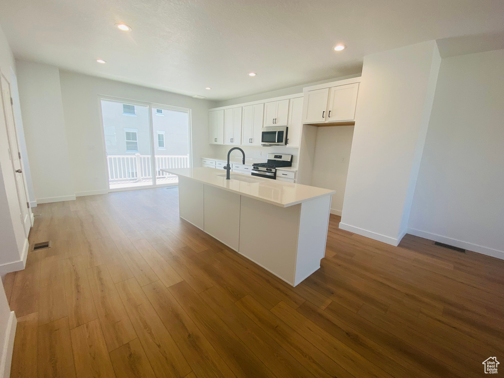 11777 S LEANDER DR South Jordan, UT 84009