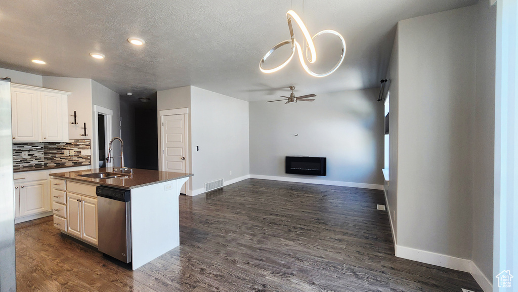 4442 W HILL SHADOW WAY Herriman, UT 84096