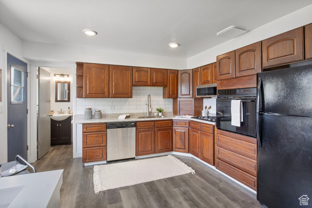 1908 W CHAMPAGNE AVE Taylorsville, UT 84129