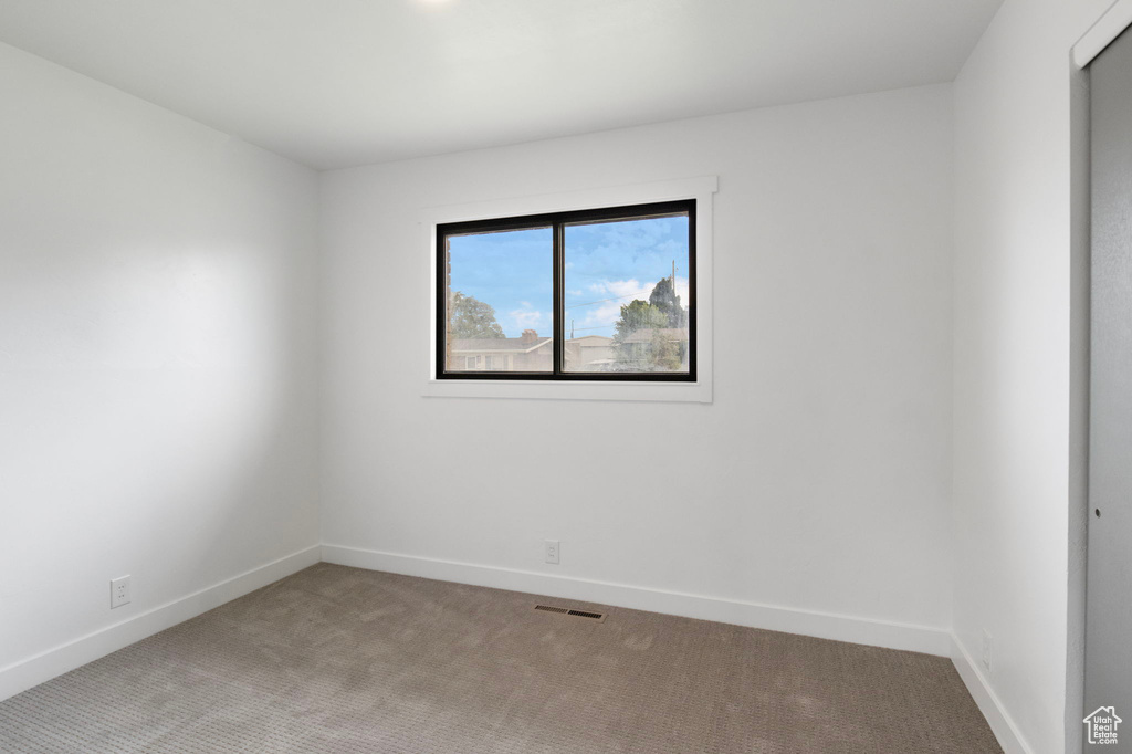 1908 W CHAMPAGNE AVE Taylorsville, UT 84129