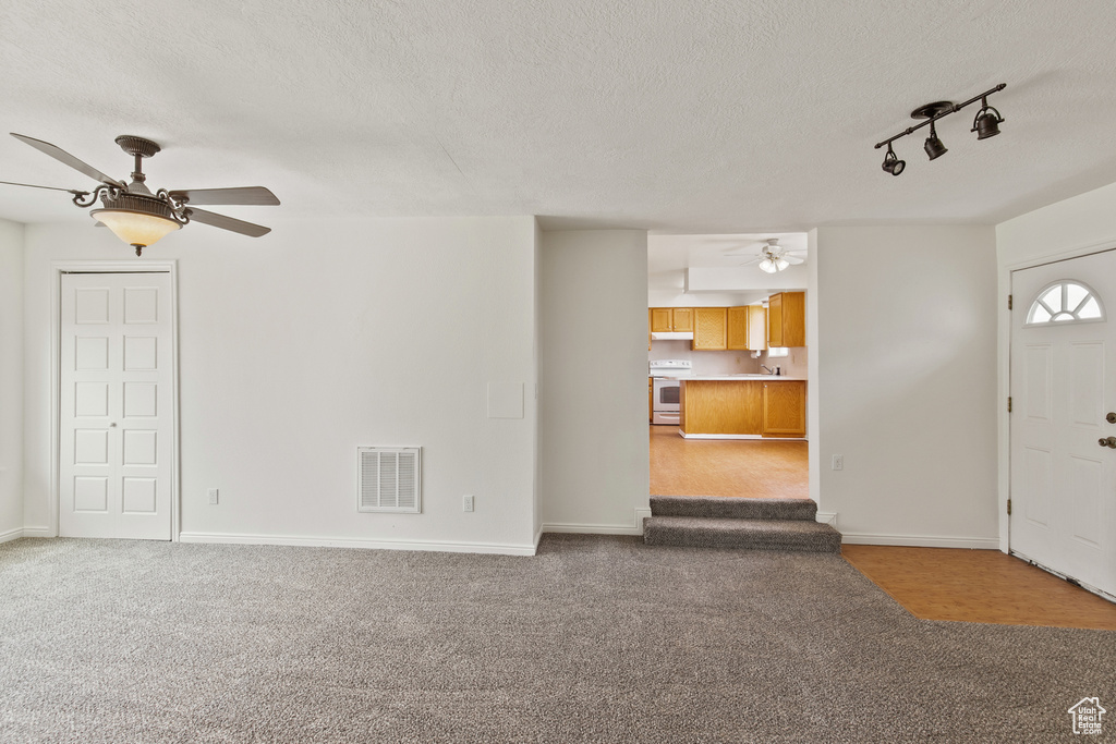 Photo 6 for MLS #2097797 at 255 S 100 West