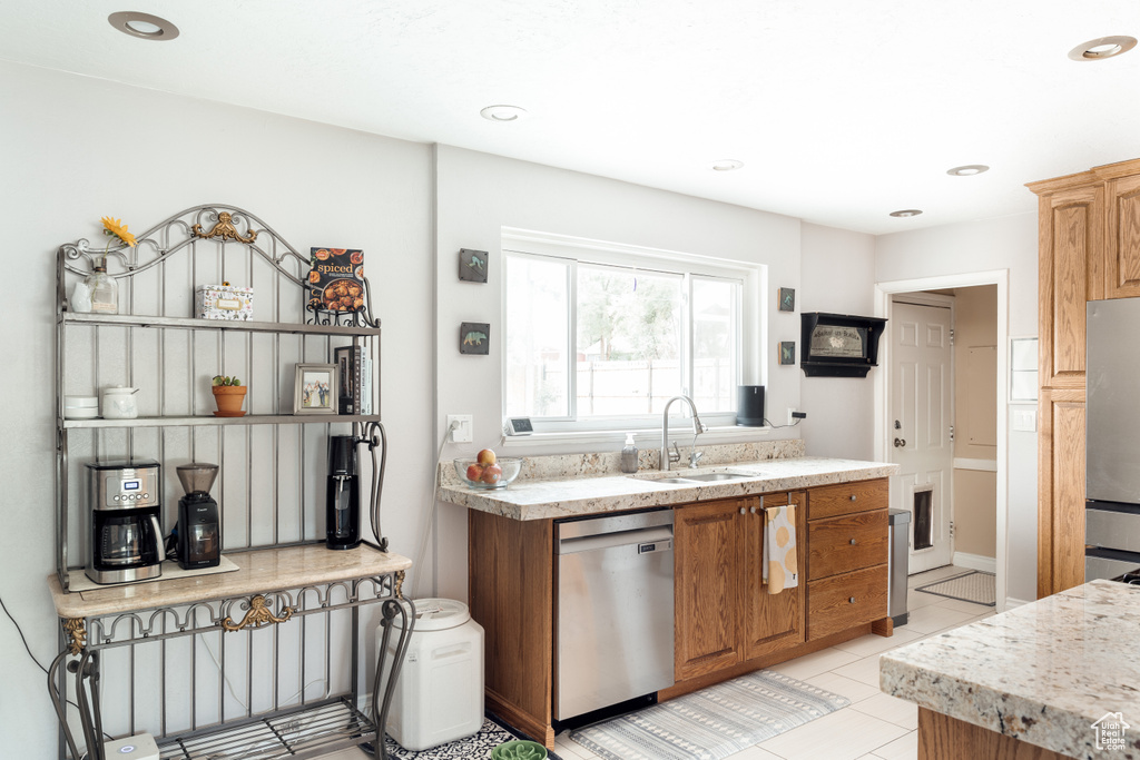 9921 S POPPY LN Sandy, UT 84094